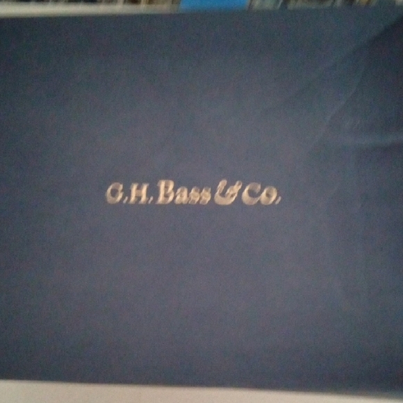 G.H. Bass & Co. Black and Brown Chelsea Boots - Picture 9 of 10